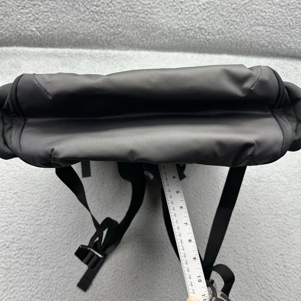 NWT Under Armour 1376459-002 UA Project Rock Duffle Backpack Black/Gold Gym Bag